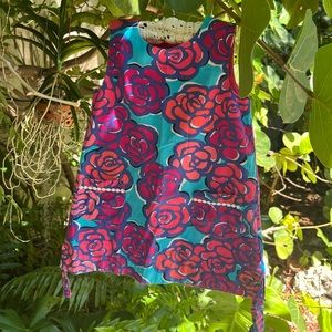 Cute pink & blue floral Lily Pulitzer toddler girl dress in size 3T.